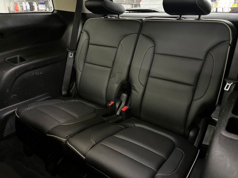 Used 2017 GMC Acadia Denali image 31