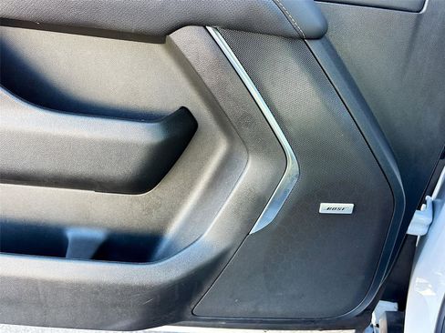 Used 2023 Chevrolet Suburban Premier image 21