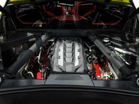 Used 2023 Chevrolet Corvette Stingray Premium Cpe w/ Z51 Performance Package RWD image 39