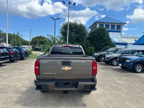 Used 2017 Chevrolet Colorado W/T w/ Custom Special Edition AWD/4WD image 6