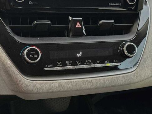 Certified 2021 Toyota Corolla LE image 18