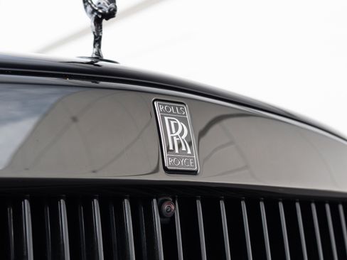 Used 2022 Rolls-Royce Cullinan Black Badge w/ Dark Exterior Package AWD/4WD image 15