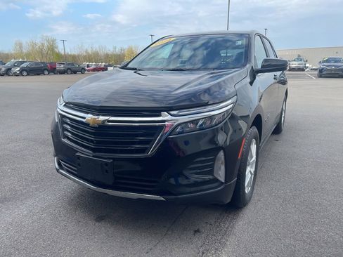 Used 2024 Chevrolet Equinox LT AWD/4WD image 3