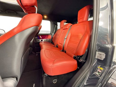 Used 2024 Mercedes-Benz G 550 image 24