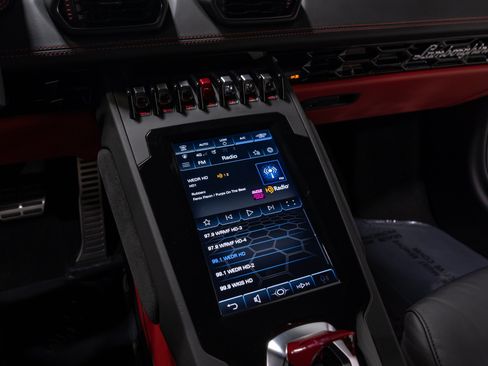 Used 2020 Lamborghini Huracan EVO AWD/4WD image 47