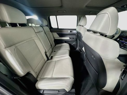 Certified 2024 Hyundai Santa Fe Limited AWD/4WD image 29