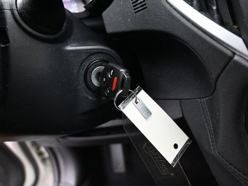 Used 2023 Subaru Crosstrek 2.0i image 16