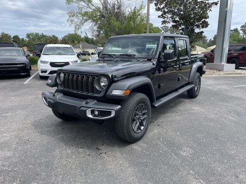 New 2026 Jeep Gladiator Sport image 18