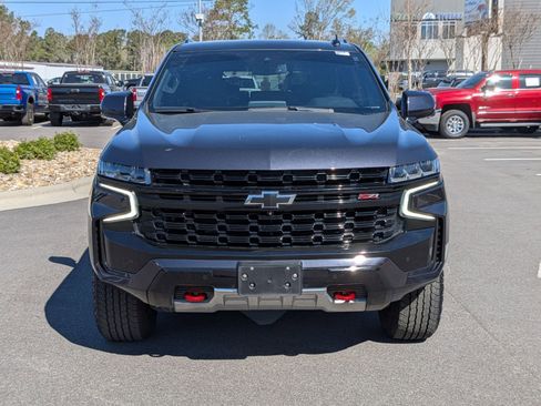 Used 2024 Chevrolet Tahoe Z71 w/ Luxury Package image 8