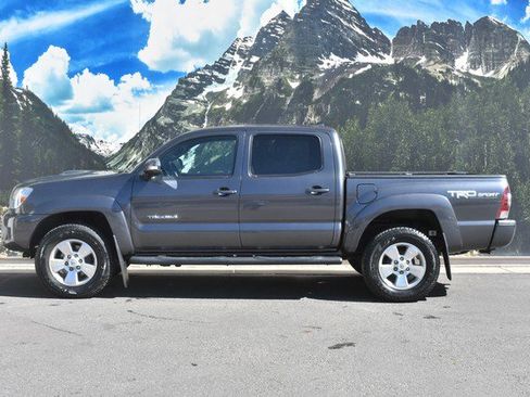 Used 2014 Toyota Tacoma 4x4 Double Cab w/ TRD Sport Package image 7