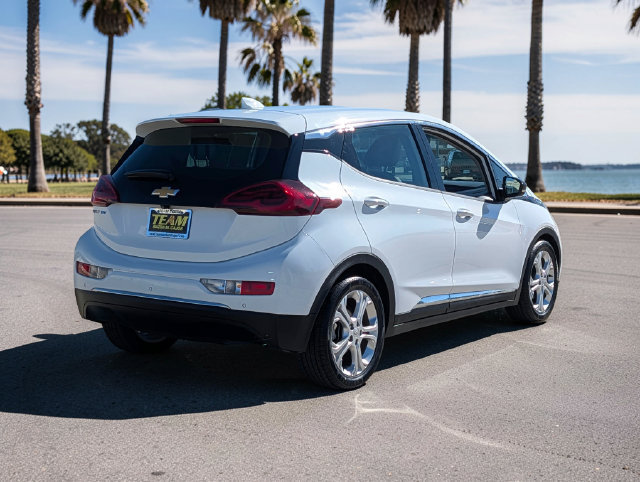 Used 2021 Chevrolet Bolt LT FWD image 5