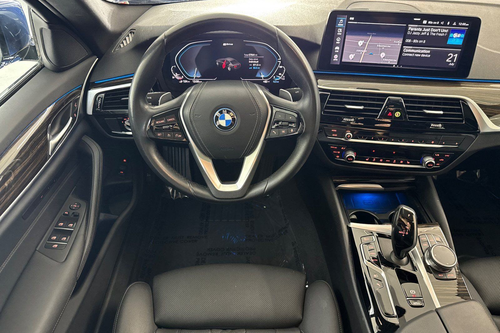 Used 2023 BMW 530e w/ Convenience Package RWD image 30