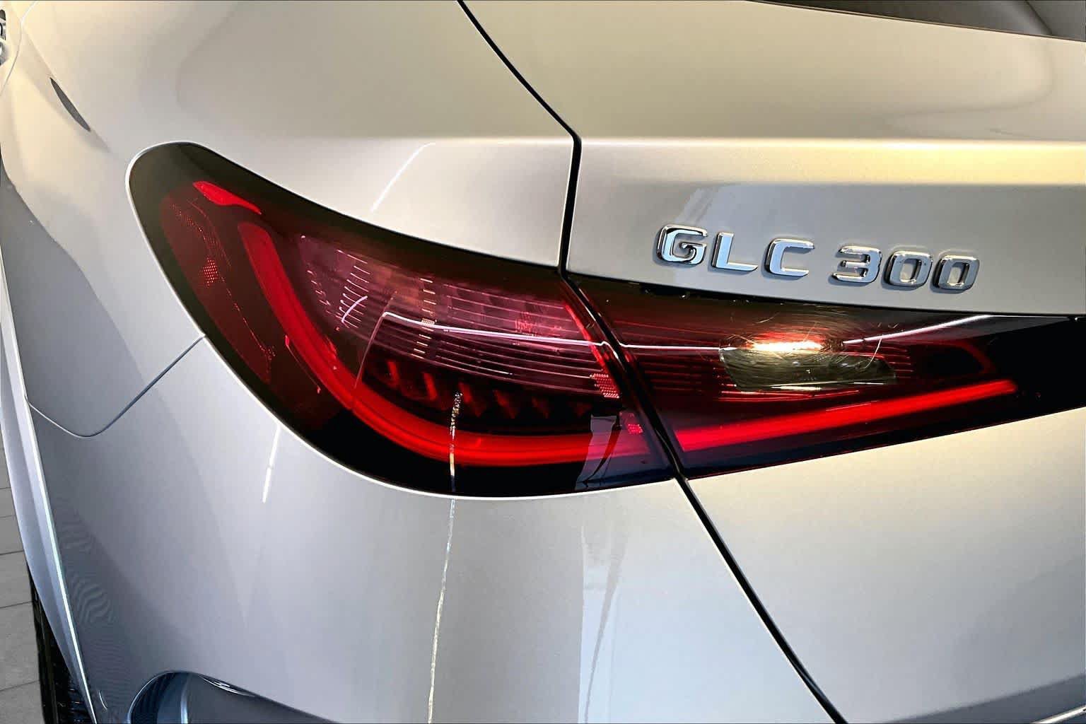 Certified 2024 Mercedes-Benz GLC 300 4MATIC image 28