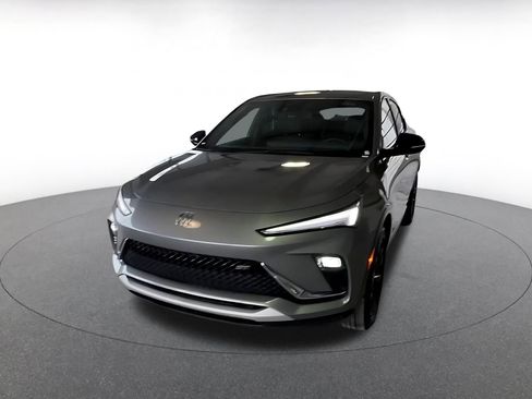 Used 2025 Buick Envista Sport Touring image 6