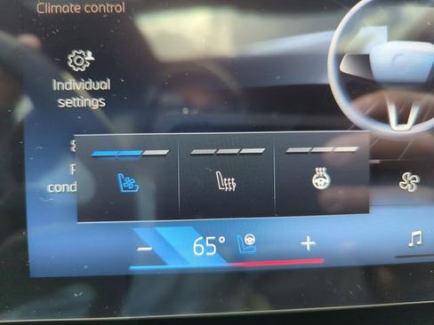 New 2026 BMW 530i w/ Premium Package image 25