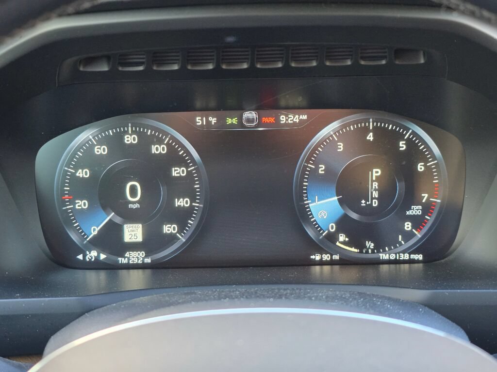 Used 2018 Volvo XC90 T6 Inscription w/ Convenience Package AWD/4WD image 11