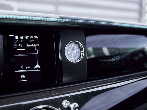 Used 2025 Rolls-Royce Spectre w/ Leather Finishing Pack image 75