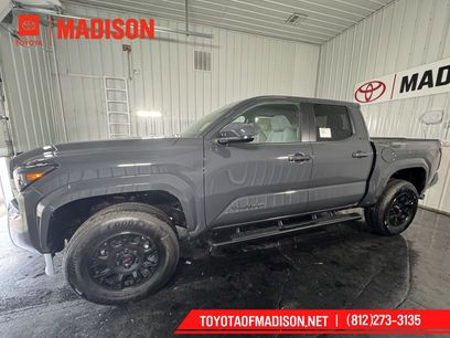 New 2025 Toyota Tacoma SR5