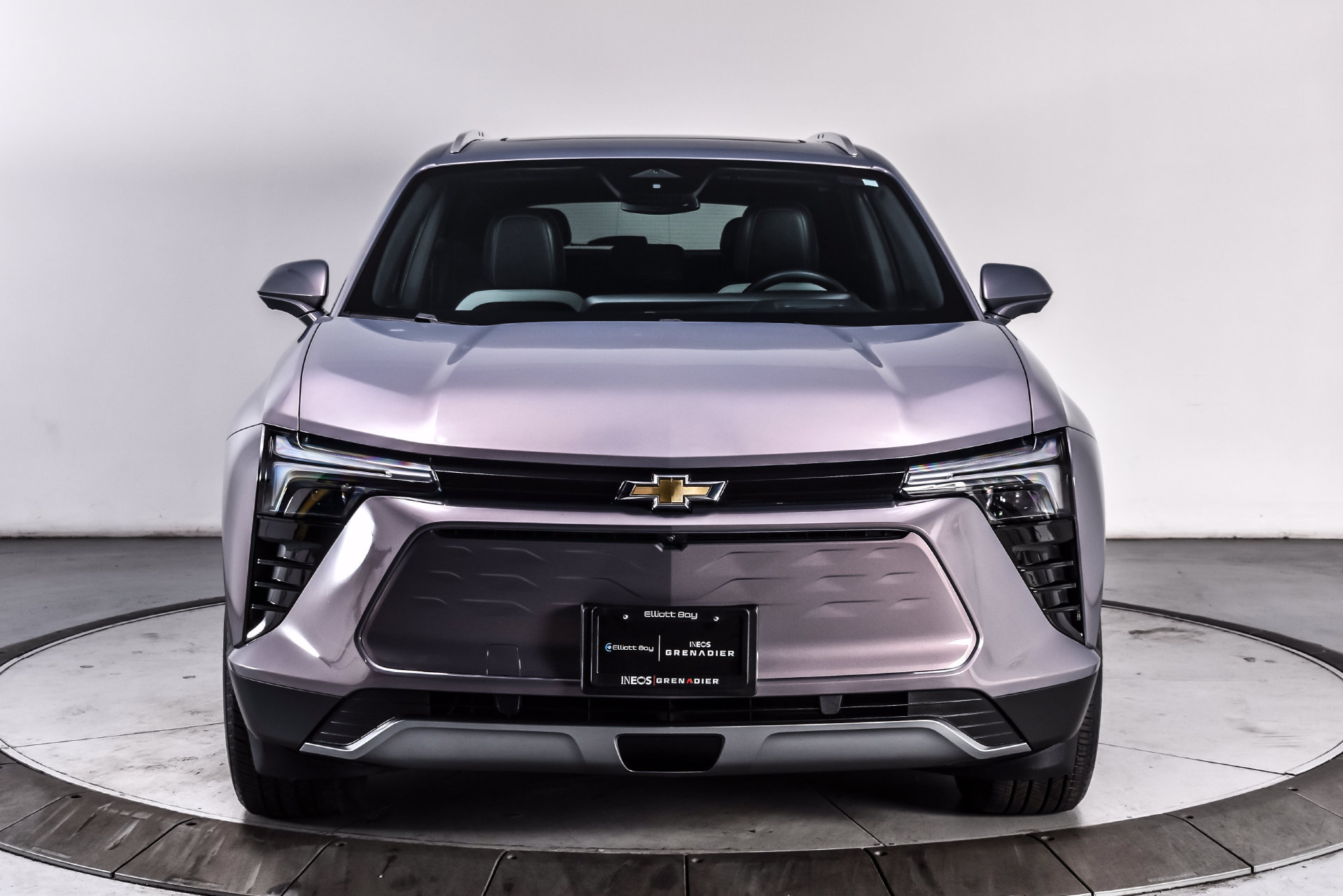 Used 2024 Chevrolet Blazer EV LT AWD/4WD image 2
