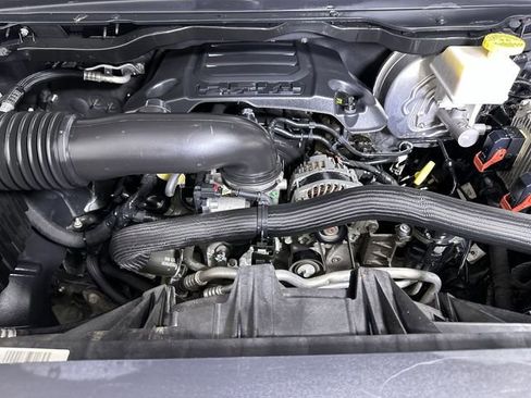 Used 2019 RAM 1500 Big Horn RWD image 31