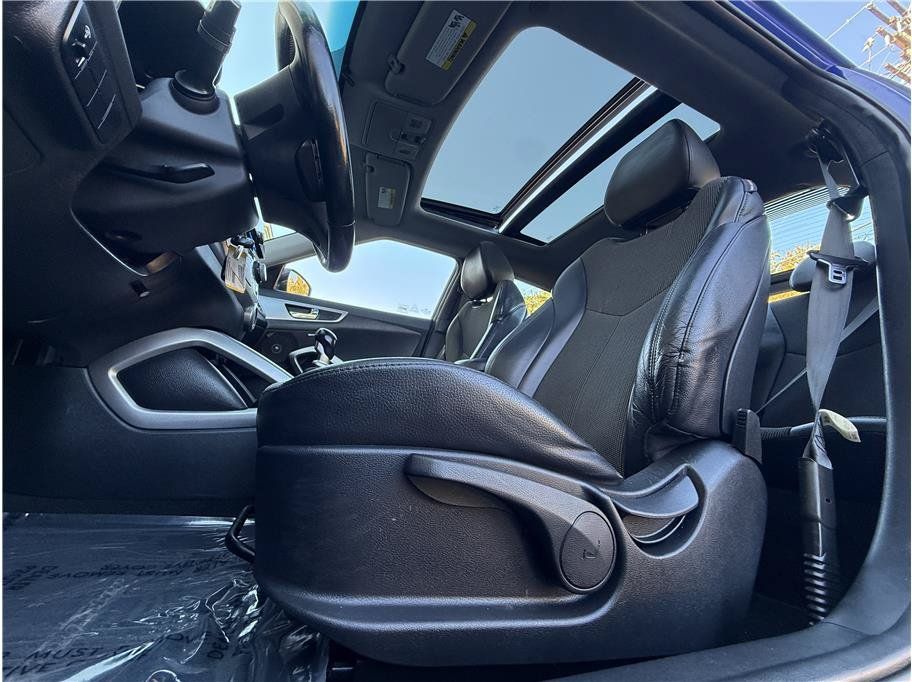 Used 2014 Hyundai Veloster w/ Style Package 02 FWD image 14