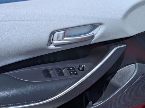 Used 2021 Toyota Corolla SE FWD image 15
