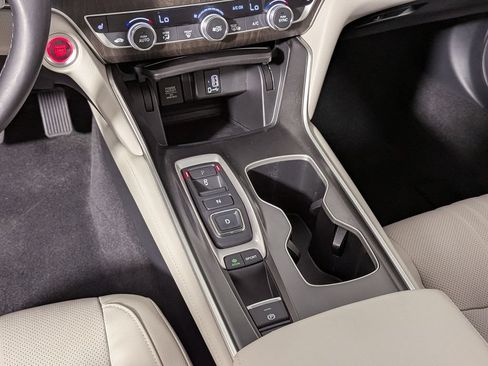 Used 2018 Honda Accord EX-L image 39