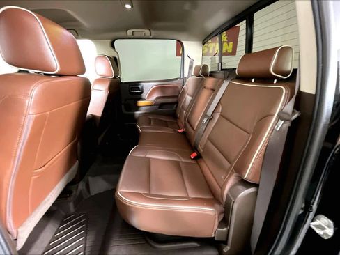 Used 2017 Chevrolet Silverado 2500 High Country w/ Duramax Plus Package image 17