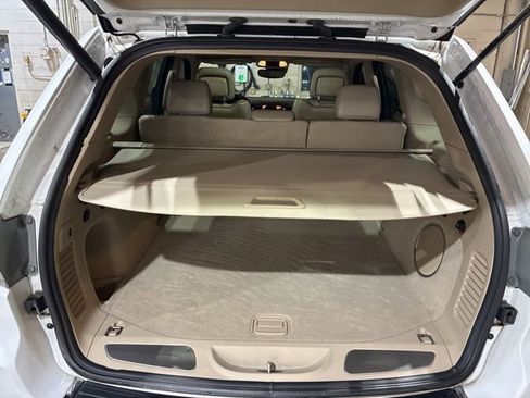 Used 2021 Jeep Grand Cherokee Overland image 18