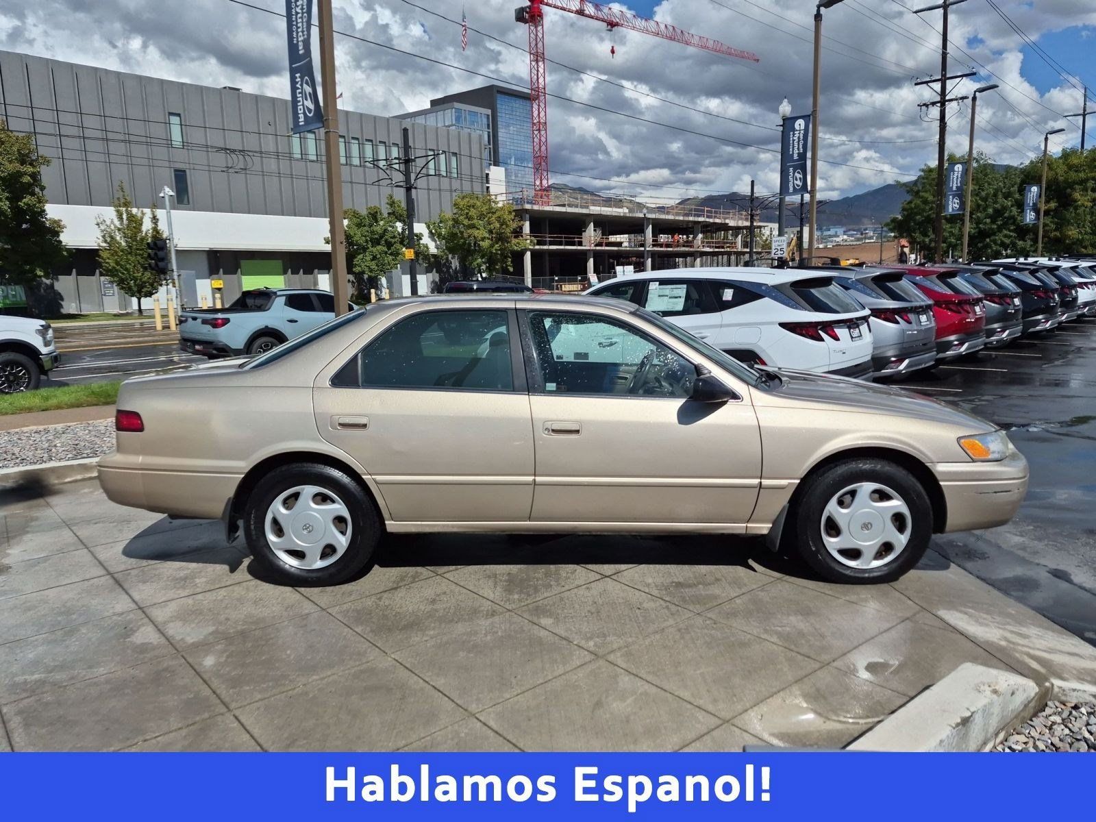 Used 1998 Toyota Camry LE FWD image 2
