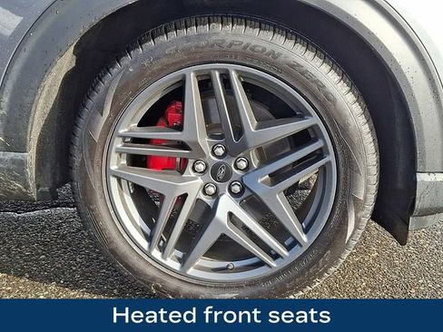 Used 2025 Ford Explorer ST image 12