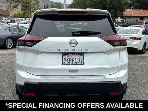 Certified 2026 Nissan Rogue SV w/ Cold Weather Package FWD image 7