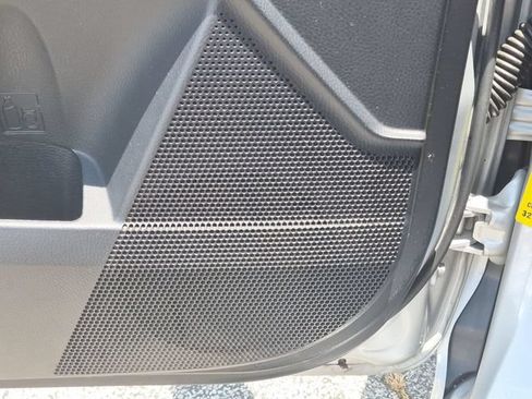 Used 2019 Toyota Corolla LE FWD image 19