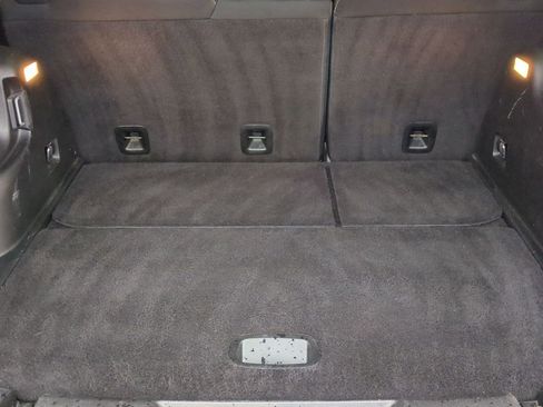 Used 2016 Jeep Cherokee Latitude w/ Comfort/Convenience Group image 38