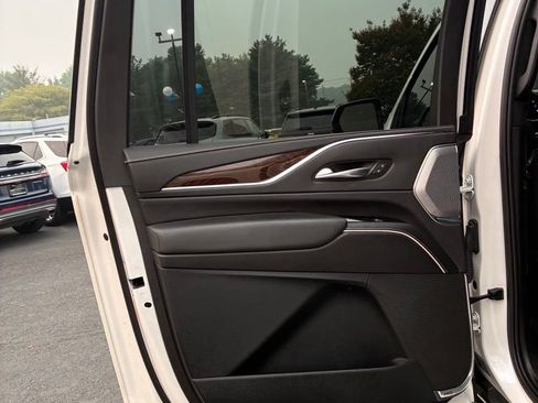 Used 2021 Cadillac Escalade ESV Sport Platinum w/ LPO, ONYX Package AWD/4WD image 56