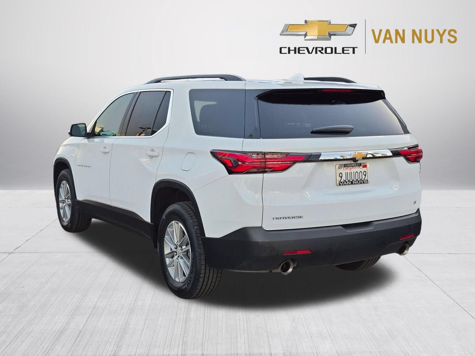 Used 2023 Chevrolet Traverse LT w/ LPO, Roadside Safety Package FWD image 7
