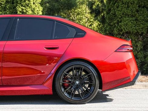 Used 2025 BMW M5 w/ Carbon Package AWD/4WD image 11