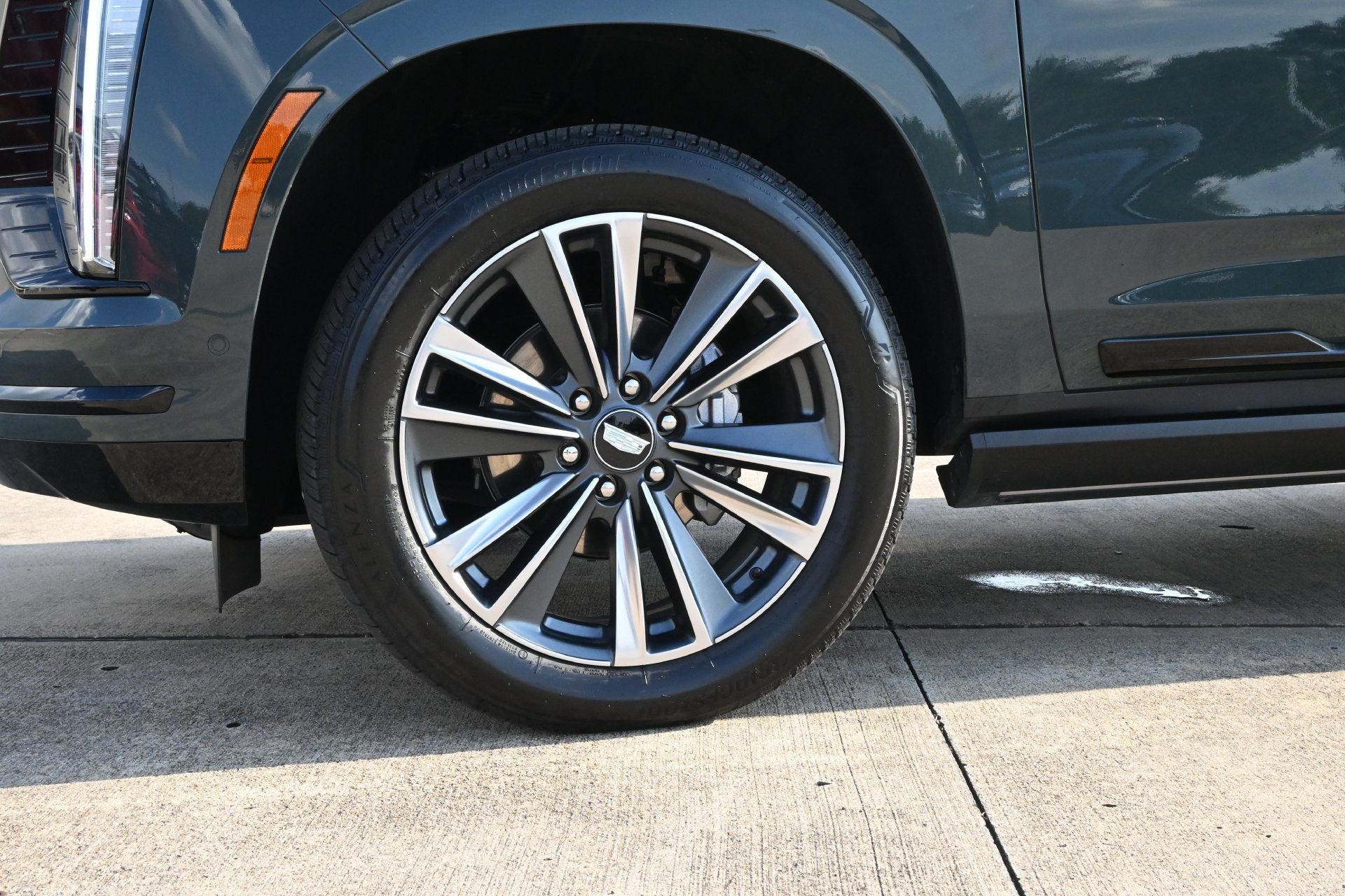Certified 2026 Cadillac Escalade Sport RWD image 27