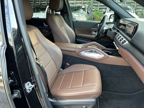 Certified 2024 Mercedes-Benz GLS 450 4MATIC image 54