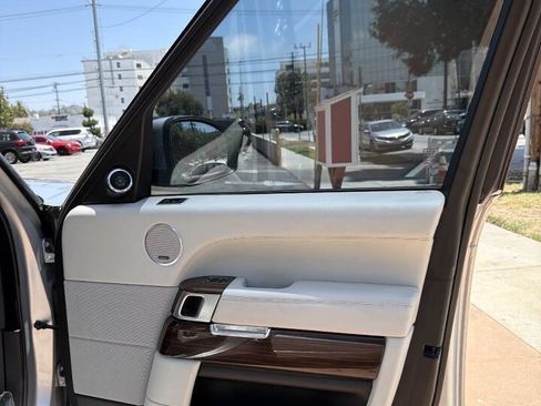 Used 2017 Land Rover Range Rover HSE AWD/4WD image 39