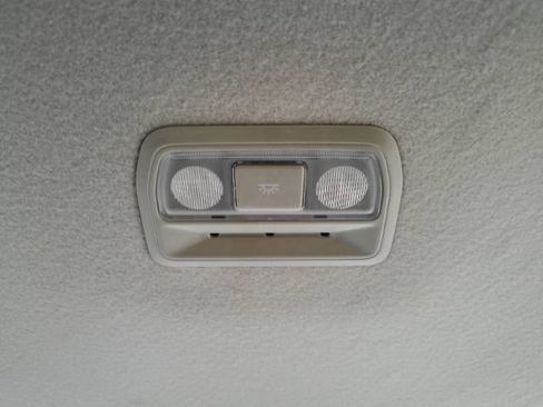 Used 2025 Nissan Kicks SV FWD image 29