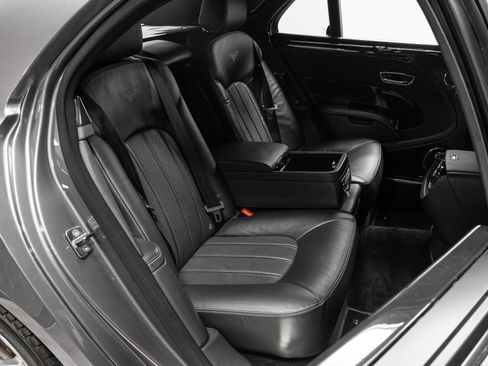 Used 2012 Bentley Mulsanne w/ Premiere Specification Pkg image 24