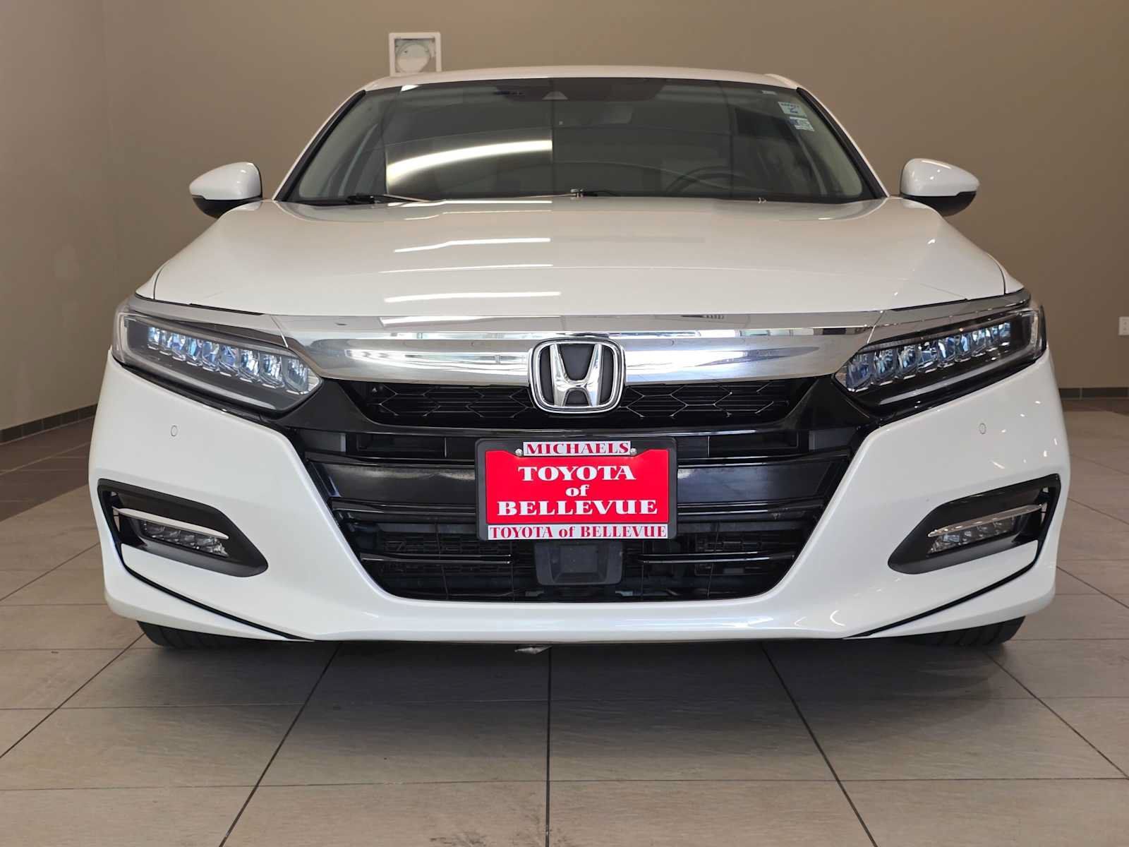 Used 2020 Honda Accord Touring image 6