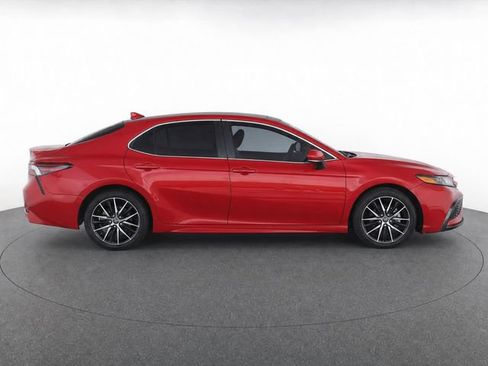 Used 2023 Toyota Camry SE FWD image 8