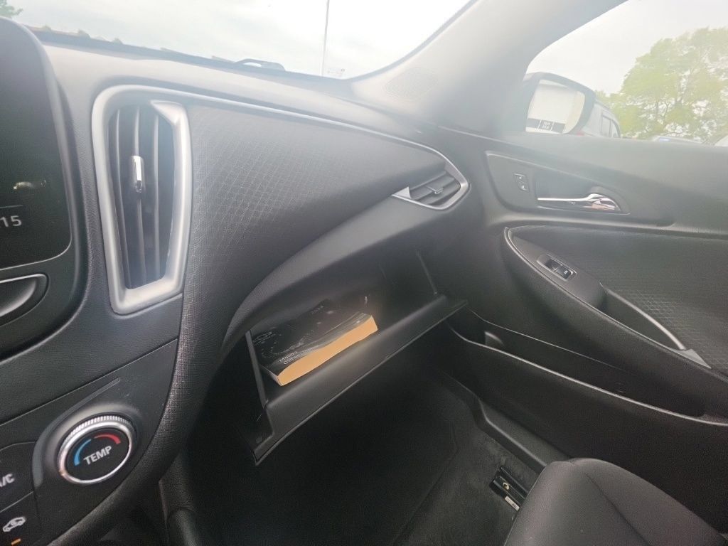 Used 2024 Chevrolet Malibu LS FWD image 21