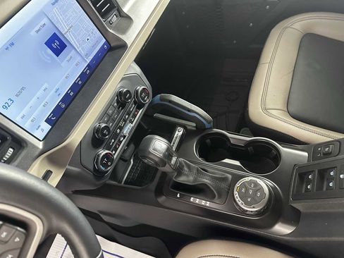 Used 2024 Ford Bronco Wildtrak image 20