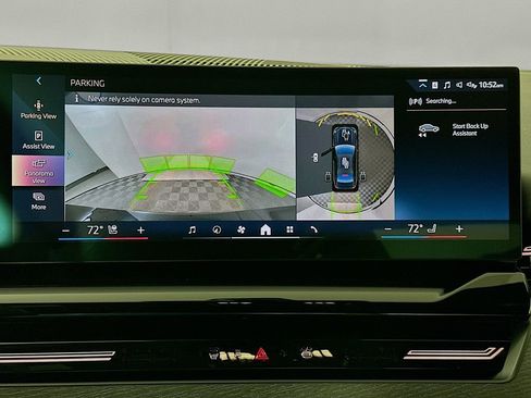 Used 2025 BMW 530i w/ M Sport Package image 14