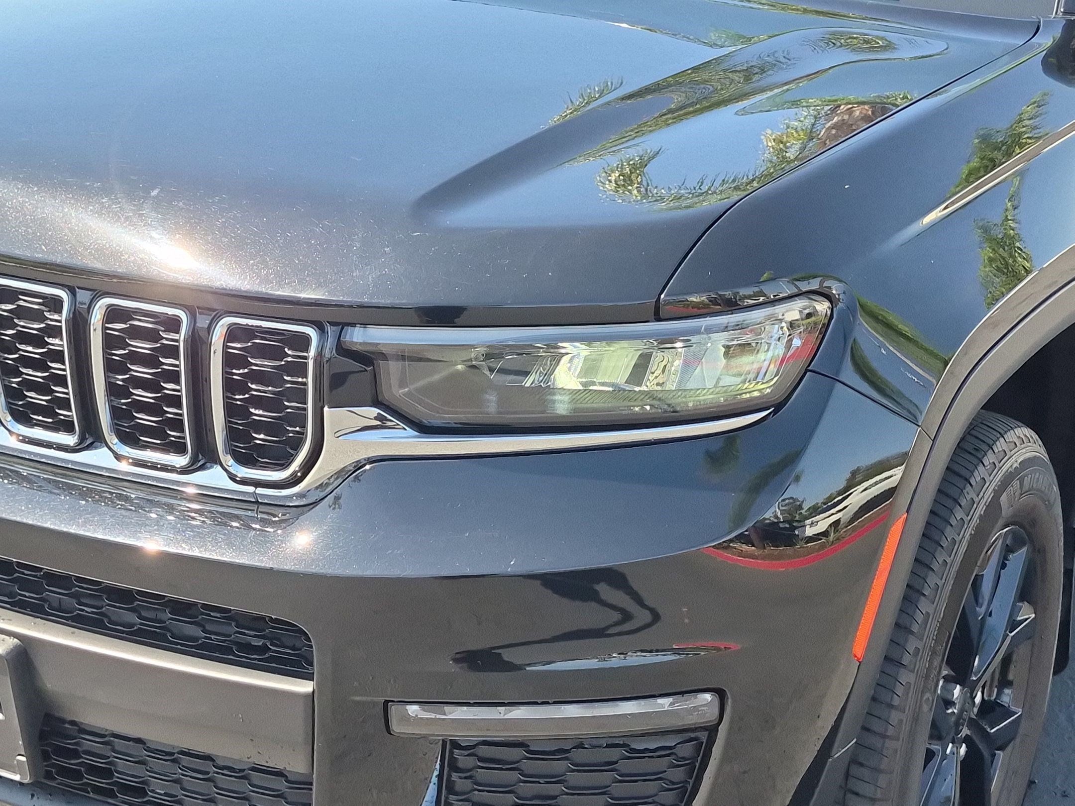 Used 2024 Jeep Grand Cherokee L Limited AWD/4WD image 6