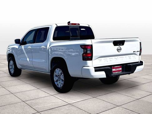 Used 2022 Nissan Frontier SV AWD/4WD image 13