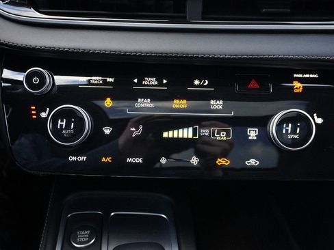 Used 2025 INFINITI QX60 Luxe image 63